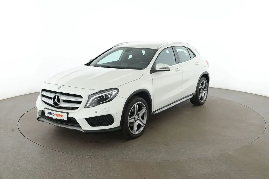 Gebraucht Mercedes GLA200 AMG line 156 PS (114 kW) 2015 SUV