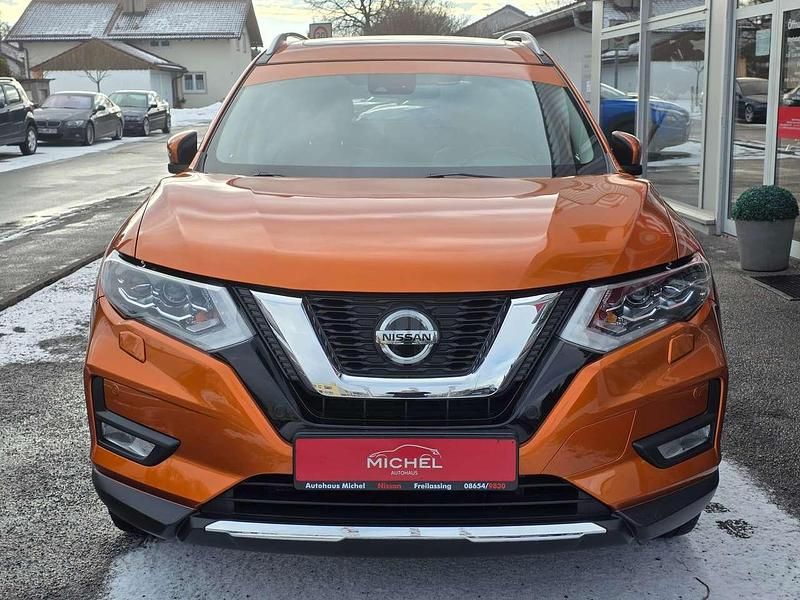 Orange (pm) Gebraucht 2020 Nissan X-Trail Tekna SUV | 24.490 € (Etwas zu teuer) - Bild 1/4