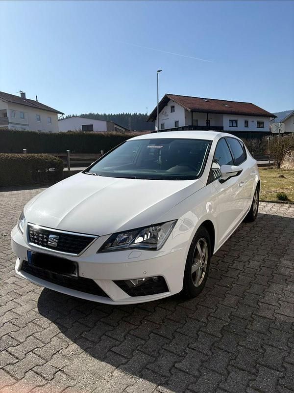 Usata Seat Leon Style 125 CV (91 kW) 2017 Bianco Berlina