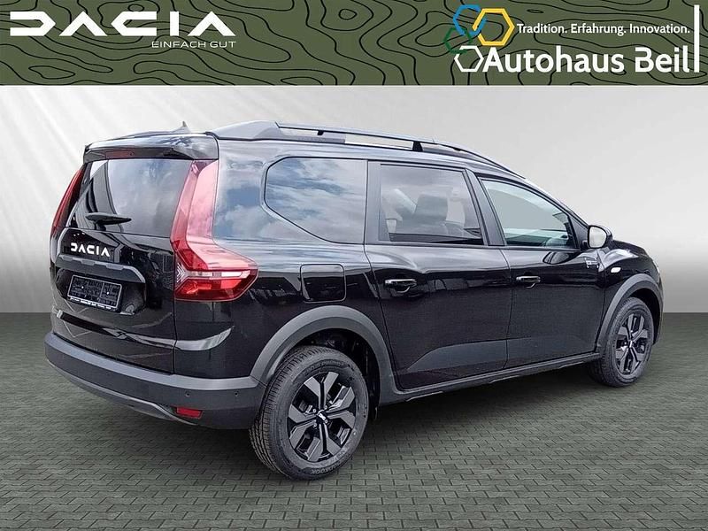 Neu Dacia Jogger Expression 110 PS (80 kW) 2025 Perlmuttschwarz metallic Van / Kleinbus