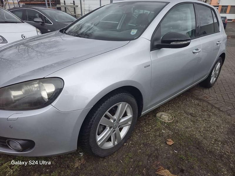 Gebraucht VW Golf VII 86 PS (63 kW) 2012 Silber Limousine