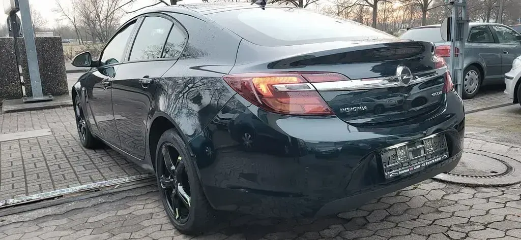 Gebraucht Opel Insignia Selection 140 PS (102 kW) 2014 Grün Limousine