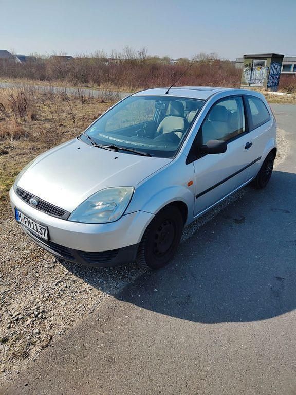 Gebraucht Ford Fiesta 80 PS (58 kW) 2003 Grau Kleinwagen