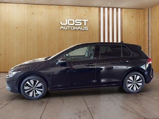 Gebraucht VW Golf VIII Move 150 PS (110 kW) 2023 Deep black perleffekt Limousine