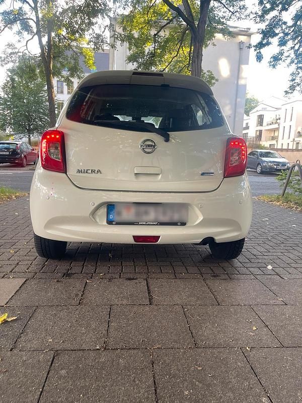 Weiß Gebraucht 2014 Nissan Micra Kleinwagen | 5.000 € - Bild 1/4