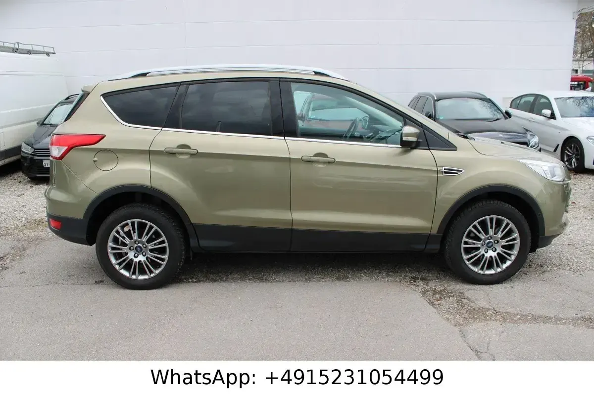 Gebraucht Ford Kuga Titanium 182 PS (133 kW) 2014 Grün SUV