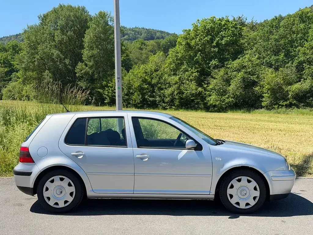 Gebraucht VW Golf IV Pacific 101 PS (74 kW) 2003 Silber Limousine