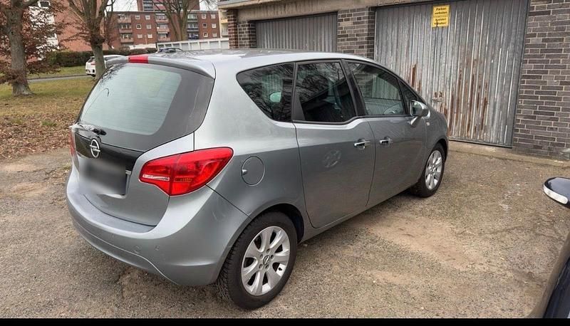 Gebraucht Opel Meriva 140 PS (102 kW) 2013 Grau Van / Kleinbus