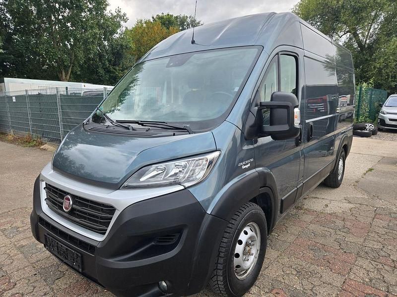 Grau Gebraucht 2019 Fiat Ducato Van | 19.900 € (Fairer Preis) - Bild 1/4
