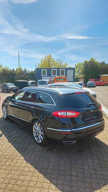 Używany Ford Mondeo Vignale 179 KM (131 kW) 2016 Czarny Kombi