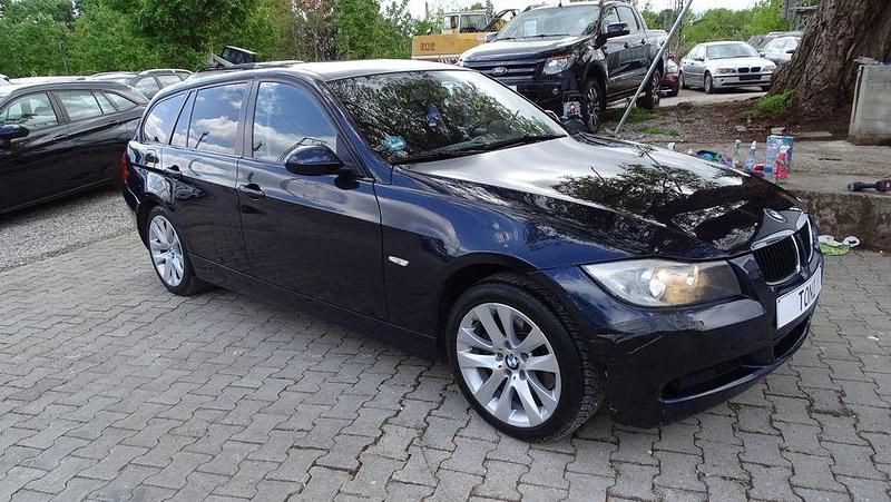 Gebraucht BMW 318 143 PS (105 kW) 2007 Blau Kombi