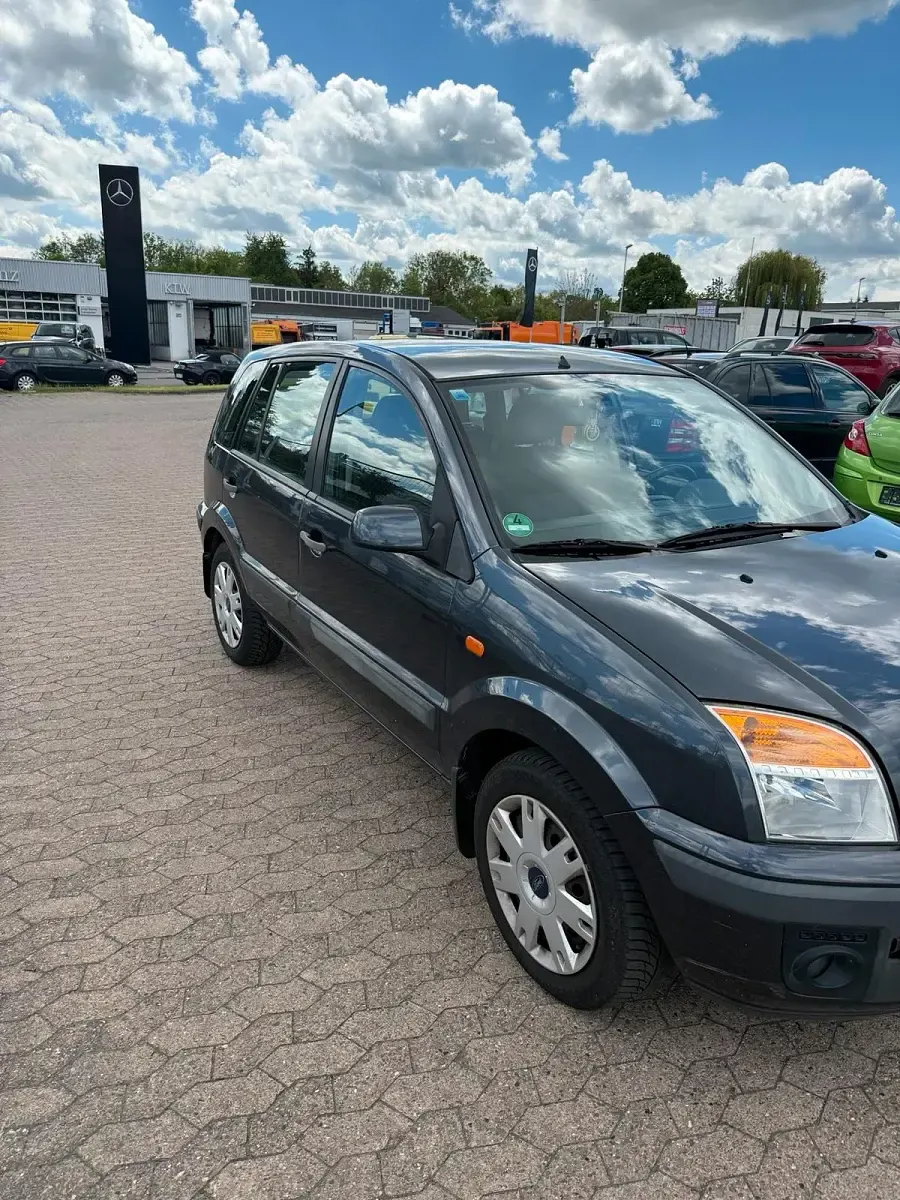 Gebraucht Ford Fusion 80 PS (58 kW) 2008 Kleinwagen