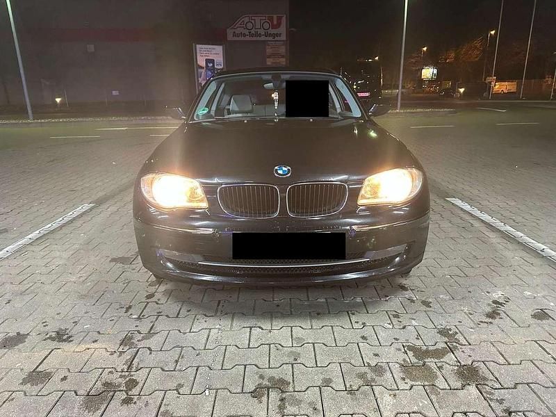 Gebraucht BMW 116 122 PS (89 kW) 2009 Schwarz Kleinwagen