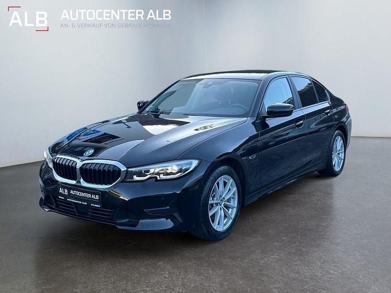 Gebraucht BMW 320e Advantage 163 PS (119 kW) 2021 Schwarz Limousine