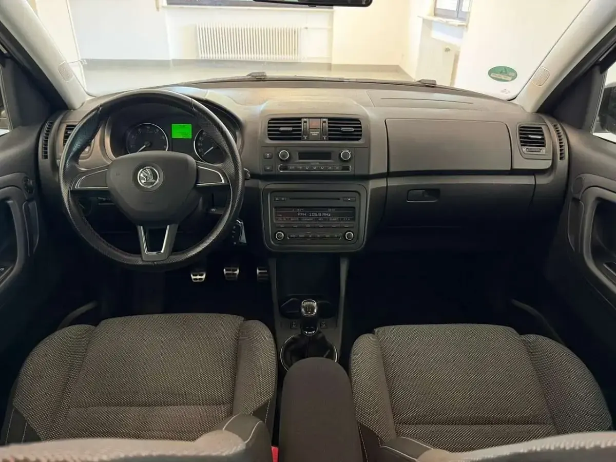 Gebraucht Skoda Roomster Noire 86 PS (63 kW) 2013 Schwarz Van / Kleinbus