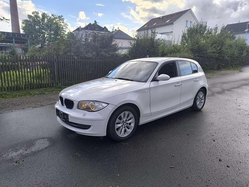 Alpinweiss iii Gebraucht 2008 BMW 118 Kleinwagen | 2.999 € (Guter Preis) - Bild 1/4