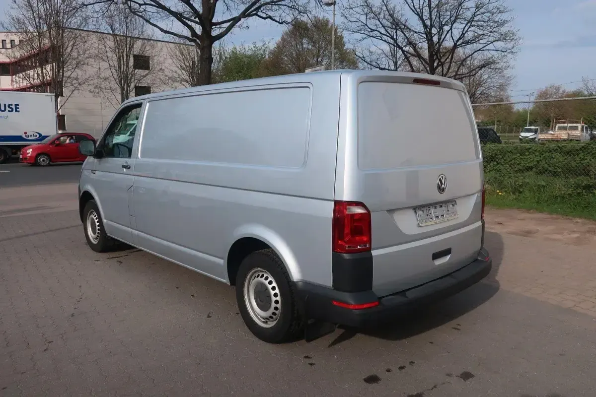 Gebraucht VW Transporter 114 PS (83 kW) 2016 Silber Van
