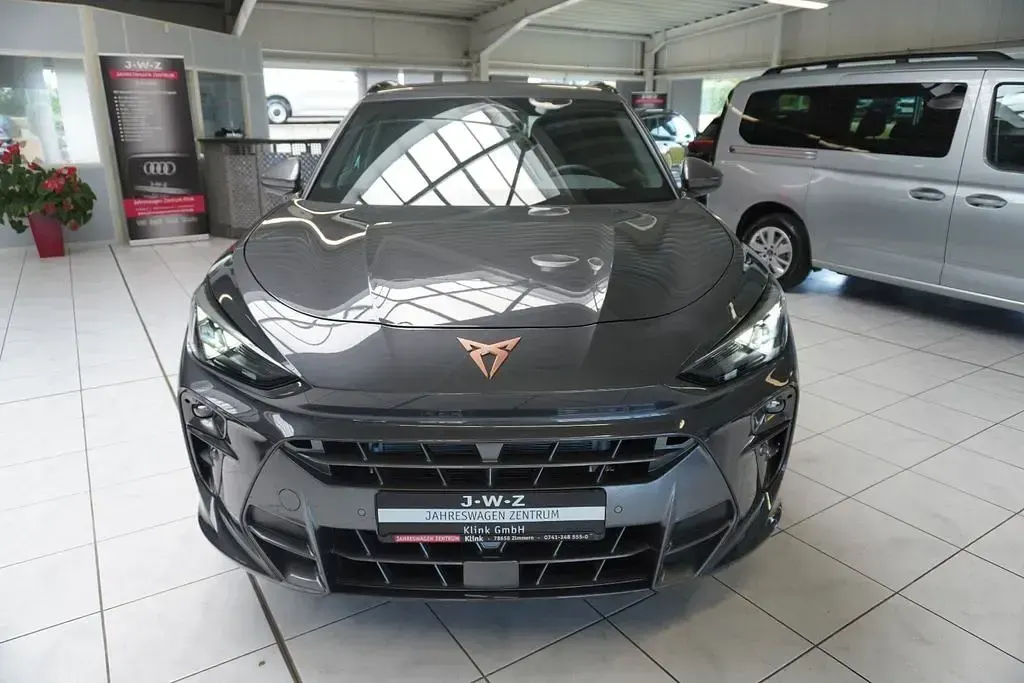 Neu Cupra Terramar 204 PS (150 kW) 2026 Grau SUV