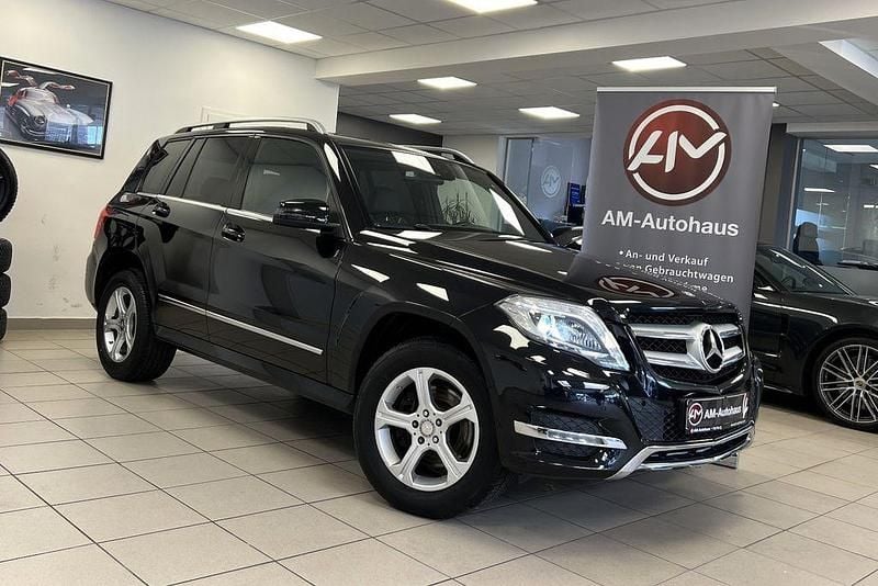 Schwarz Gebraucht 2014 Mercedes GLK250 SUV | 21.299 € (Etwas zu teuer) - Bild 1/4