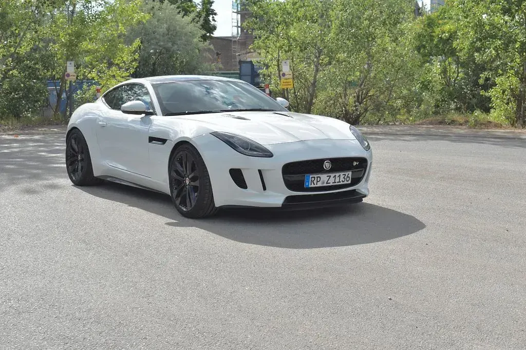 Gebraucht Jaguar F-Type R 551 PS (405 kW) 2014 Weiß