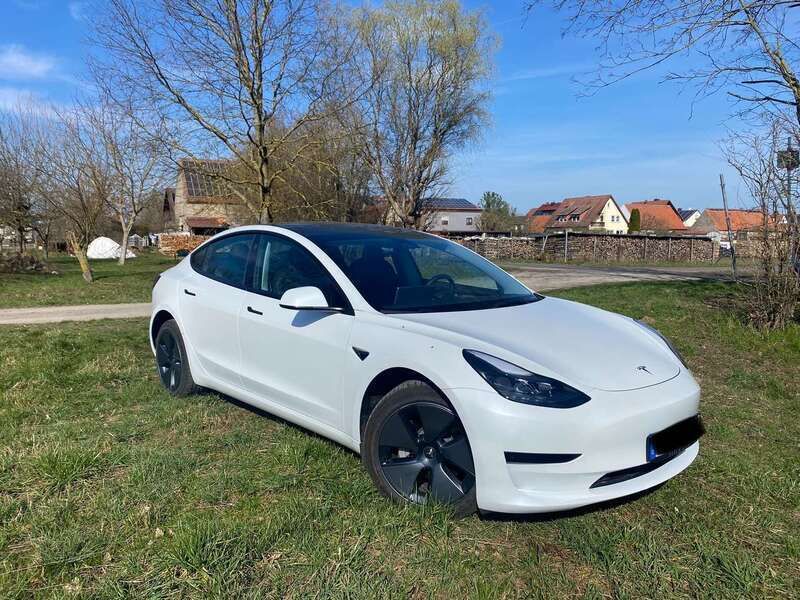 Gebraucht Tesla Model 3 RWD 208 kW (283 PS) 2023 Weiß Limousine