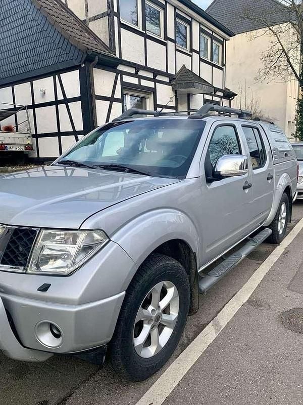 Gebraucht Nissan Navara 171 PS (125 kW) 2010 Silber Pickup