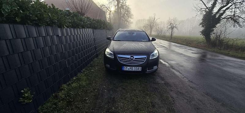 Gebraucht Opel Insignia Innovation 160 PS (117 kW) 2011 Kombi
