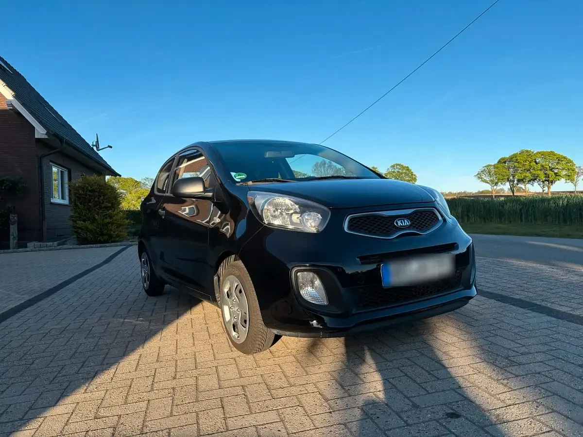 Gebraucht Kia Picanto 69 PS (50 kW) 2014 Schwarz Kleinwagen