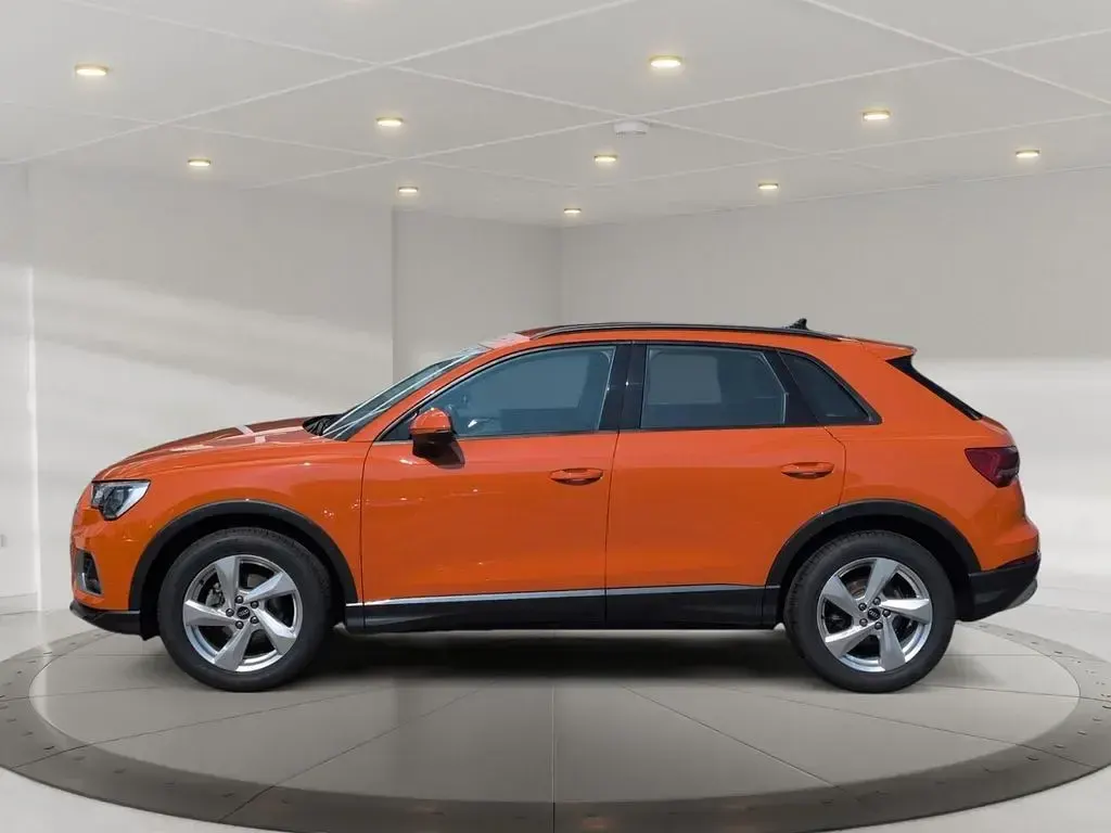 Gebraucht Audi Q3 Advanced Plus 150 PS (110 kW) 2023 Orange SUV