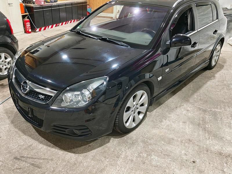 Gebraucht Opel Signum OPC 150 PS (110 kW) 2007 Schwarz Kleinwagen