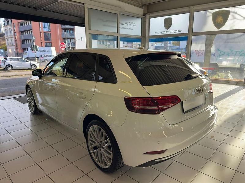 Gebraucht Audi A3 S-Line 110 PS (80 kW) 2018 Weiß Limousine