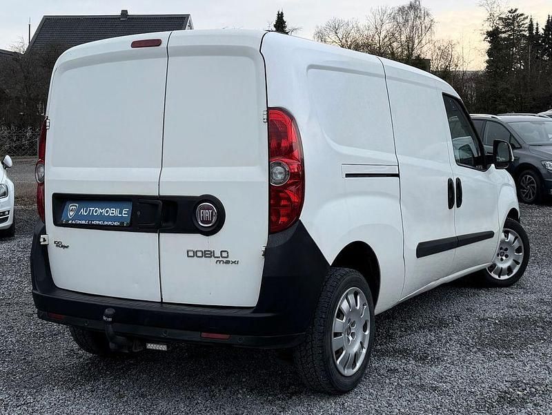 Gebraucht Fiat Doblò 101 PS (74 kW) 2012 Weiß Van / Kleinbus