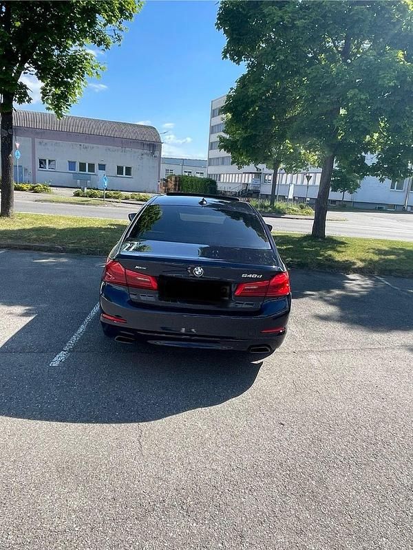 Gebraucht BMW 540 Shadowline 320 PS (235 kW) 2018 Blau Limousine