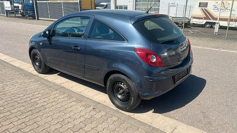 Gebraucht Opel Corsa Edition 80 PS (58 kW) 2007 Grau Kleinwagen