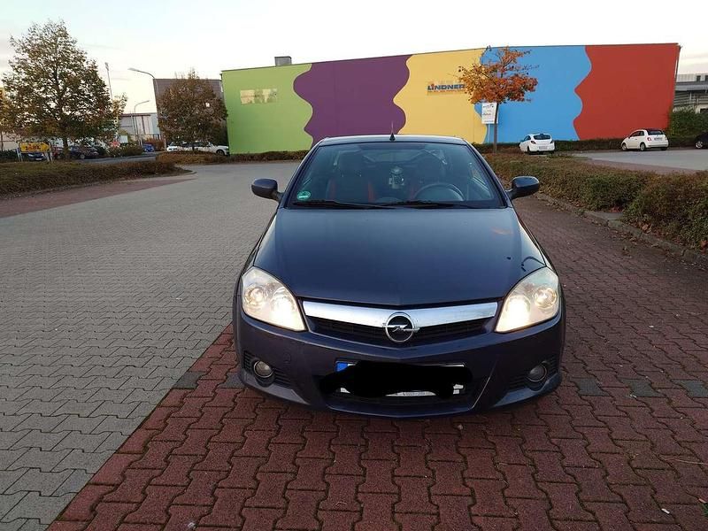 Blau Gebraucht 2008 Opel Tigra Edition Cabrio | 3.500 € (Fairer Preis) - Bild 1/4