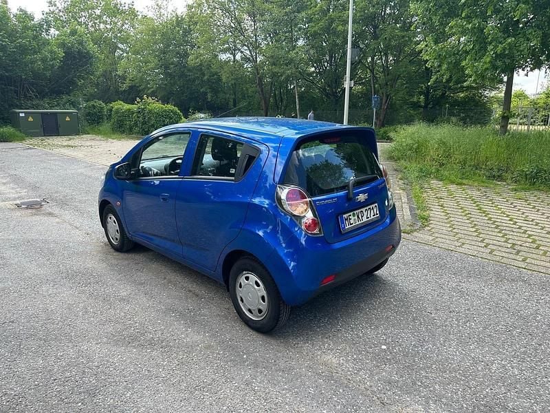 Gebraucht Chevrolet Spark 68 PS (50 kW) 2011 Blau Kleinwagen