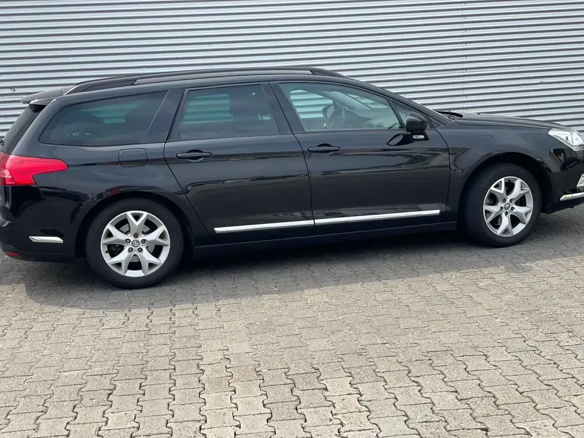Gebraucht Citroën C5 140 PS (102 kW) 2010 Schwarz Kombi