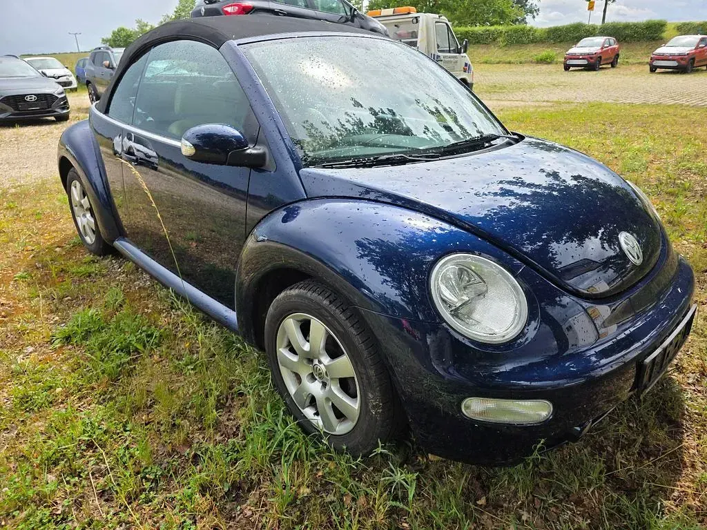 Gebraucht VW New Beetle 102 PS (75 kW) 2003 Blau Kleinwagen