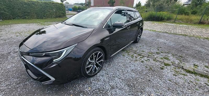 Braun Gebraucht 2019 Toyota Corolla Lounge Kombi | 20.000 € (Fairer Preis) - Bild 1/4