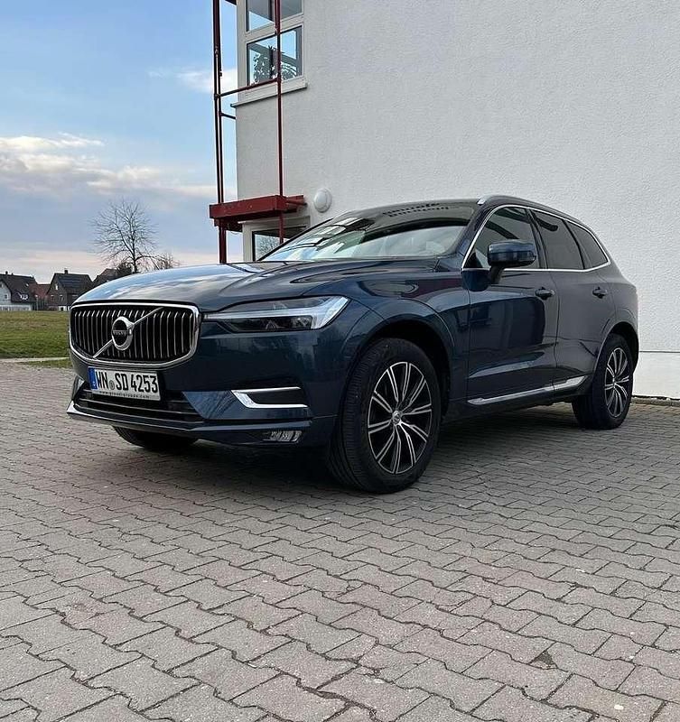Blau Gebraucht 2021 Volvo XC60 Inscription SUV | 38.999 € (Guter Preis) - Bild 1/4
