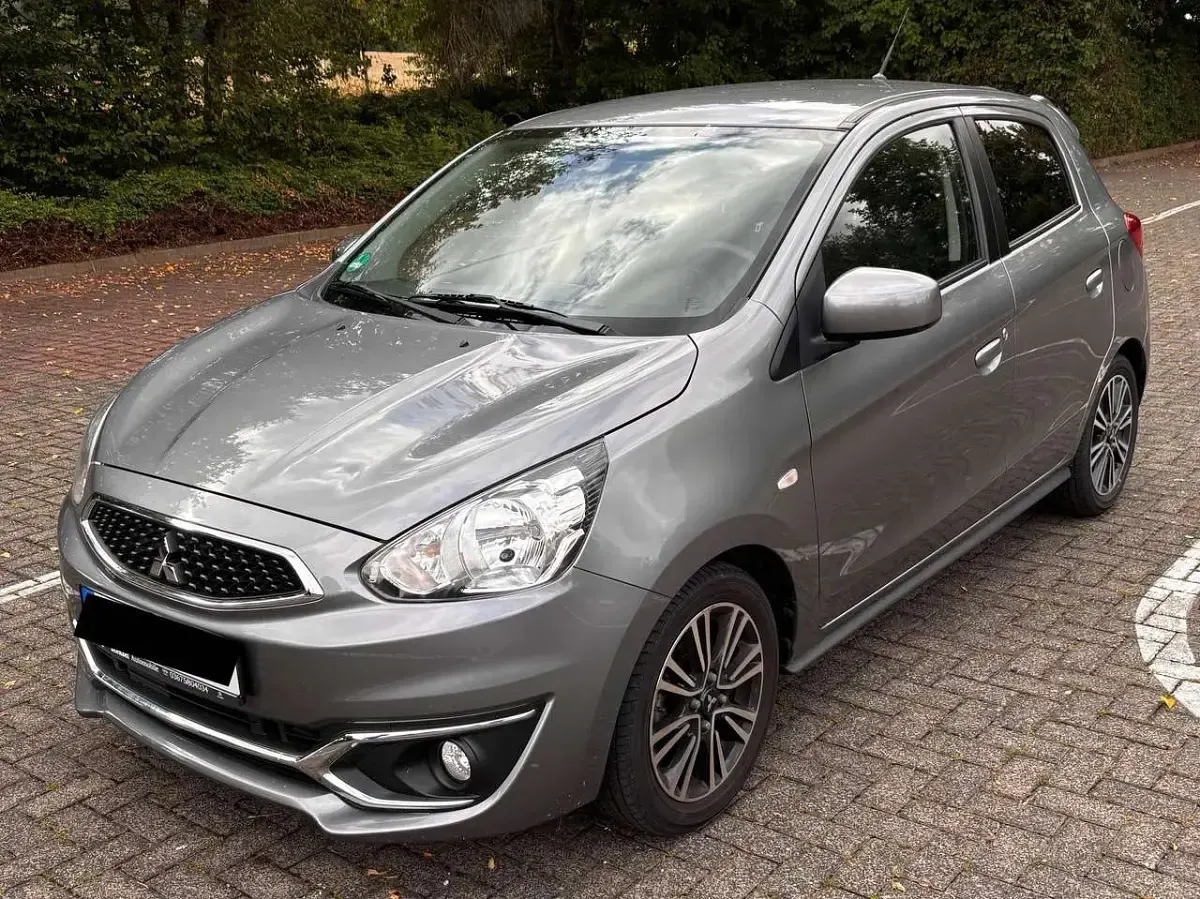 Gebraucht Mitsubishi Space Star Top 80 PS (58 kW) 2018 Grau Kleinwagen