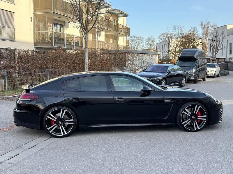 Gebraucht Porsche Panamera GTS Sport 441 PS (324 kW) 2014 Schwarz Limousine