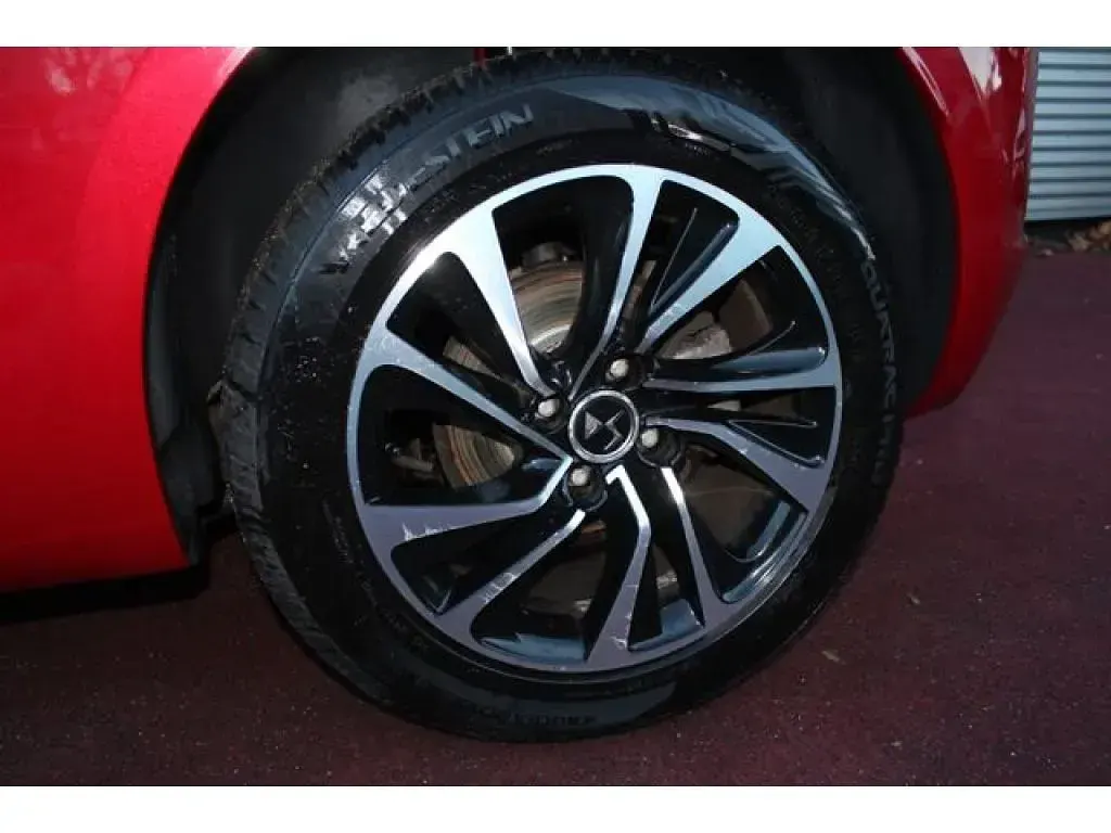 Gebraucht Citroën DS4 150 PS (110 kW) 2016 Rouge rubi Kleinwagen