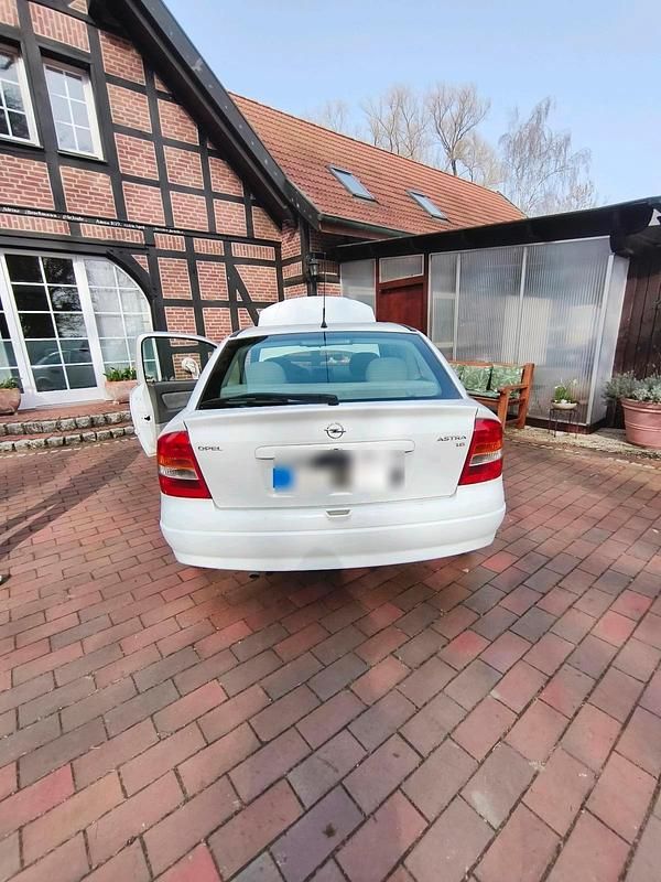 Usata Opel Astra 75 CV (55 kW) 2000 Bianco Coupé