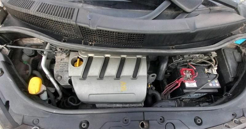 Gebraucht Renault Scénic II 136 PS (100 kW) 2003 Gelb Van / Kleinbus