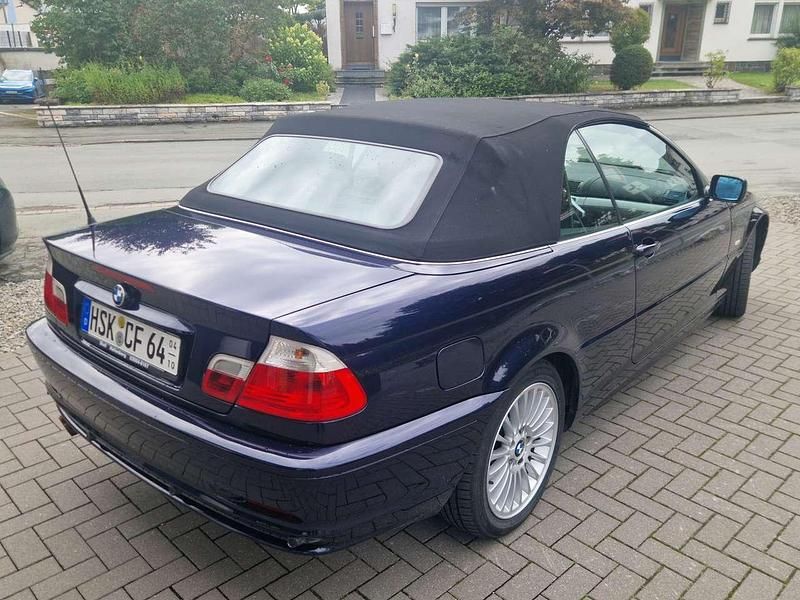 Gebraucht BMW 320 Cabriolet 170 PS (125 kW) 2003 Orientblau metallic Cabrio