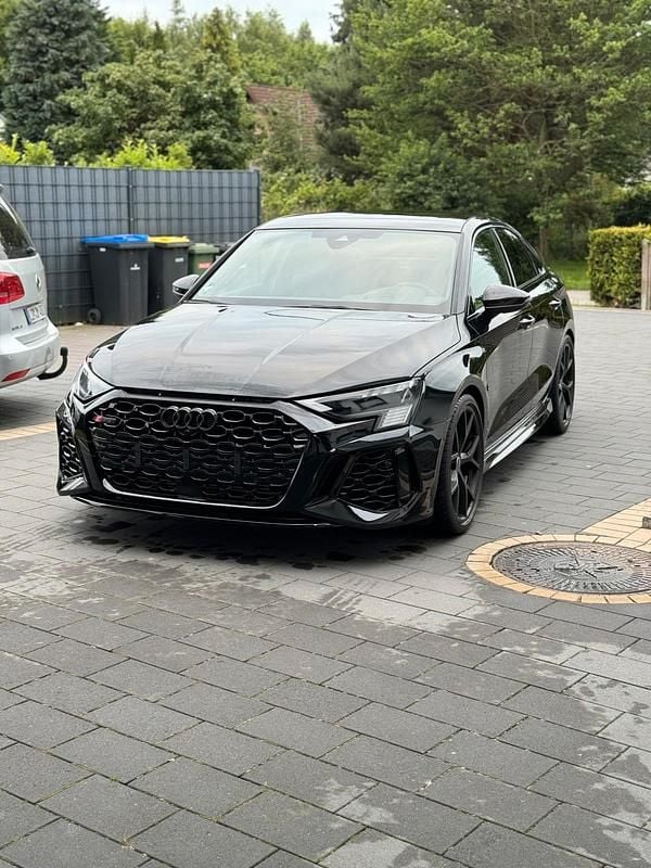 Schwarz Gebraucht 2024 Audi RS3 Kleinwagen | 57.500 € (Superpreis) - Bild 1/4