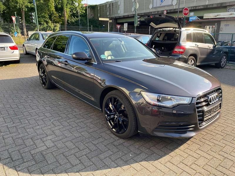 Gebraucht Audi A6 Sport 204 PS (150 kW) 2012 Grau Kombi