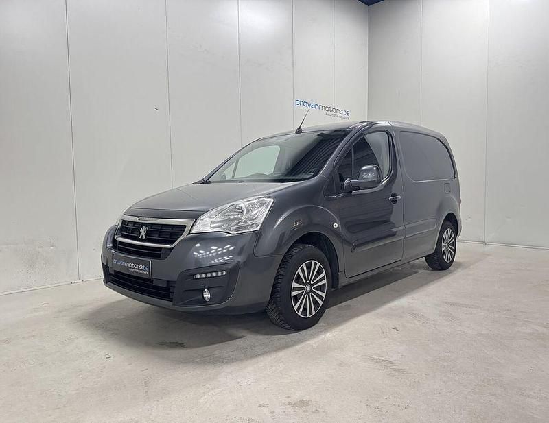 Grau Gebraucht 2017 Peugeot Partner Van / Kleinbus | 7.500 € (Fairer Preis) - Bild 1/4
