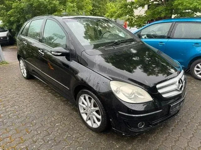 Gebraucht Mercedes B200 136 PS (100 kW) 2006 Nachtschwarz Van / Kleinbus